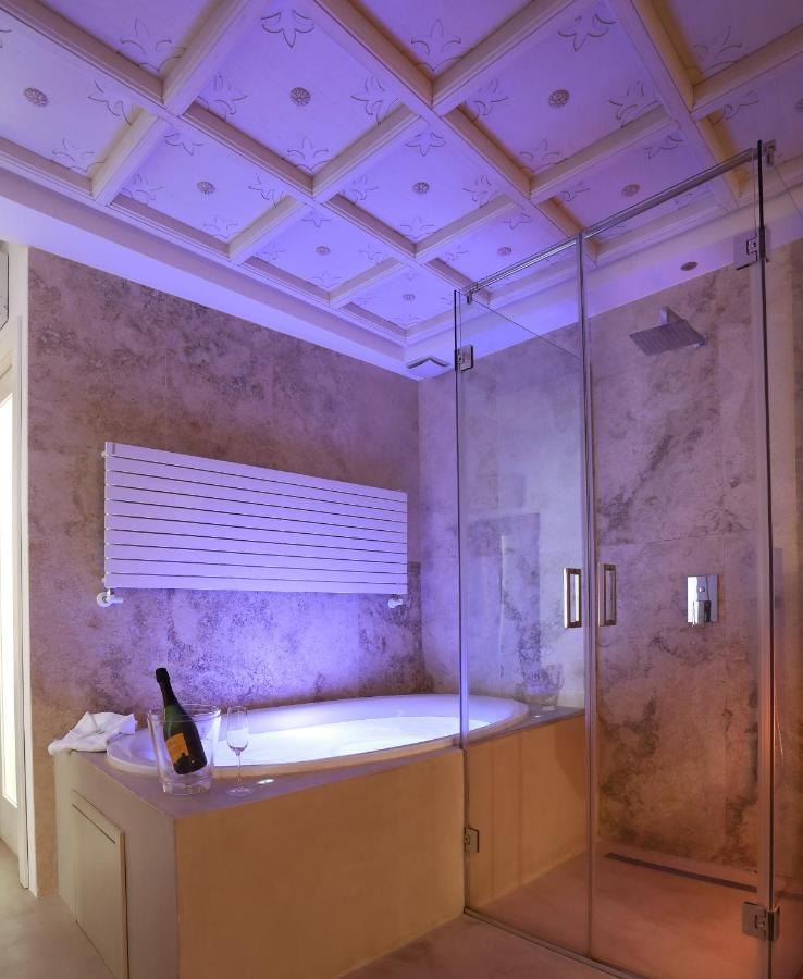 Palazzo Stapane Home Suite 9 - Luxury Living Monopoli Exterior foto